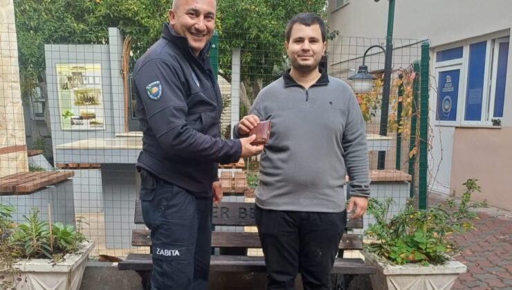 Antalya Kemer’de zabıtadan örnek davranış