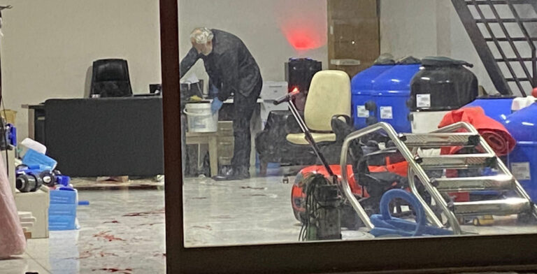 Antalya Serik’teki kavgada başından şişeyle vuruldu!