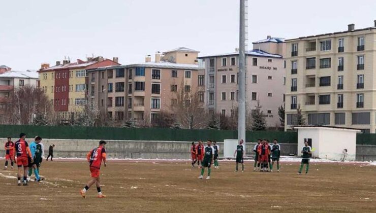 Kars 36 Spor, Arhavi 08 Spor karşısında umduğunu bulamadı