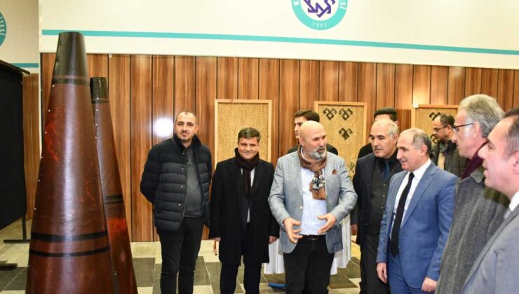 KAÜ’de “Geçmişin İzinde” temalı kişisel heykel sergisi açılışı yapıldı