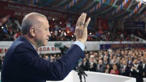 Belediyeyi Kandil’den yönetelim durumuna müsaade etmeyiz