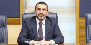 AK Parti Kars Milletvekili Adem Çalkın’ın girişimleriyle belediyeye 2 araç hibe edilecek