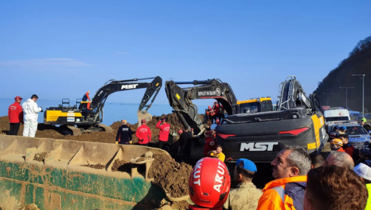 Artvin heyelanında 4 kişinin cansız bedeni çıkarıldı