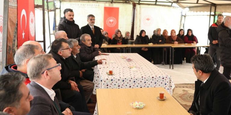 Kars Valisi Ziya Polat, Merkez Bayraktar Köyü’nde