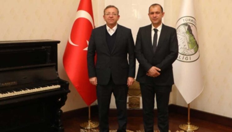 PTT Başmüdürü Hakan Tan’dan Kars Valisi Ziya Polat’a ziyaret