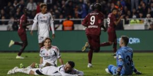 Beşiktaş’ın galibiyet hasreti 5 maça çıktı: Bir darbe de Rıza Çalıbay’dan geldi