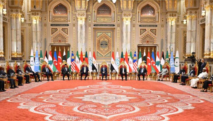 Cumhurbaşkanı Erdoğan, D-8 Zirvesi’nin ardından Mısır’dan ayrıldı