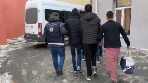 Kars’ta yasa dışı yollarla yurda giren düzensiz göçmen yakalandı