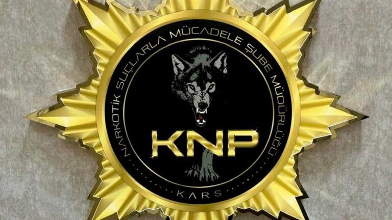 Kars’ta sokak satıcısı operasyonu: 3 kişi tutuklandı