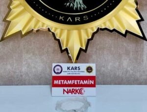 Kars’ta, yolcunun bavulunda metamfetamin ele geçirildi