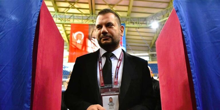 Trabzonspor’da Ertuğrul Doğan yeniden başkan