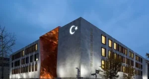 Almanya Frankfurt başkonsolosluğuna ait binaya işgal girişimi