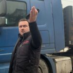 Mudurnu Belediyesi’nden alacağını alamayan müteahhit tırla yolu kapattı