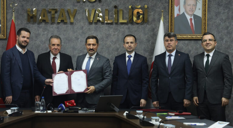 Hatay’a iş insanı Atakaş’tan yeni anadolu lisesi – Birlik Haber Ajansı
