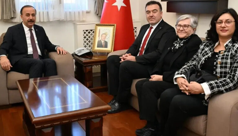 TED Isparta Koleji’nden Isparta Valisi Abdullah Erin’e ziyaret