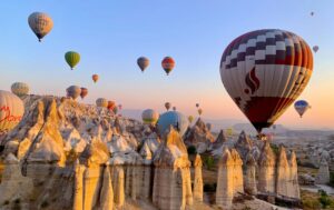 2024 yılında Türkiye turizm gelirinde rekor artış: 61,1 milyar dolar