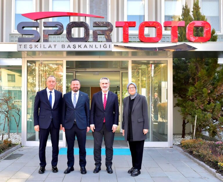 AK Parti Balıkesir İl Başkanı Mehmet Aydemir'den Balıkesir’e spor yatırımı müjdesi