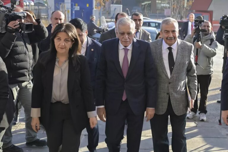 DEM Parti heyetinden ikinci İmralı görüşmesi talebi!