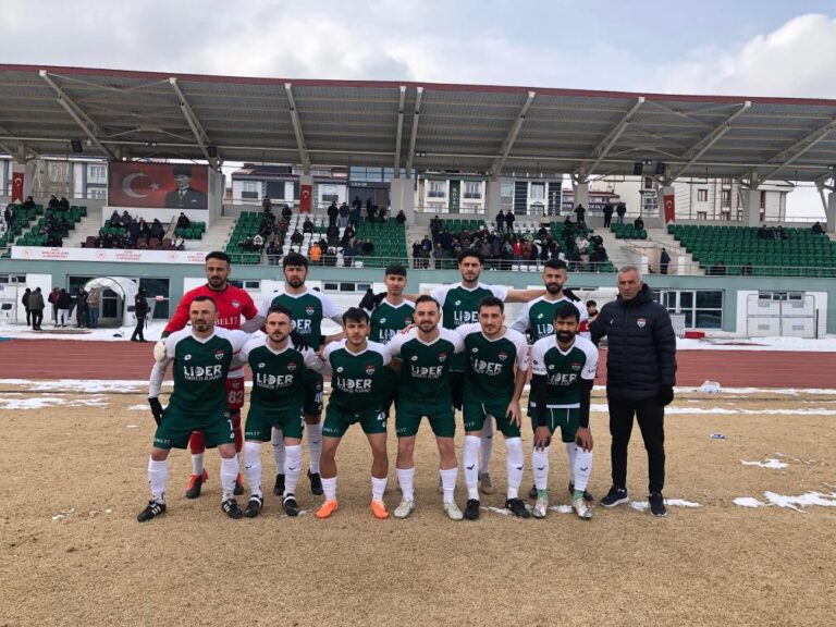 Kars 36 Spor kendi evinde mağlup oldu