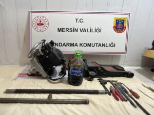 Mersin’de kaçak defineciler suçüstü yakalandı
