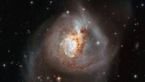 Samanyolu'nun 30 katı büyüklüğünde dev galaksi keşfedildi!