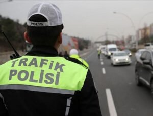 Trafik denetimleri: Bir haftada 474 bin 456 sürücüye işlem