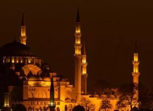 2025 Ramazan ayı ne zaman başlıyor? İftar, sahur ve bayram takvimi