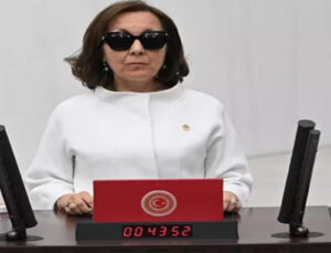 Antalya Milletvekili Serap Yazıcı AK Parti'ye katılacağı iddia ediliyor