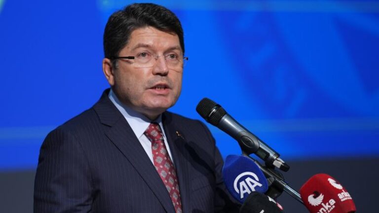 Bakan Tunç’tan TÜSİAD’a: Kara propaganda ekonomiye katkı sağlamaz