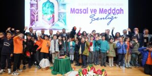 Bana Bir Masal Anlat Baba