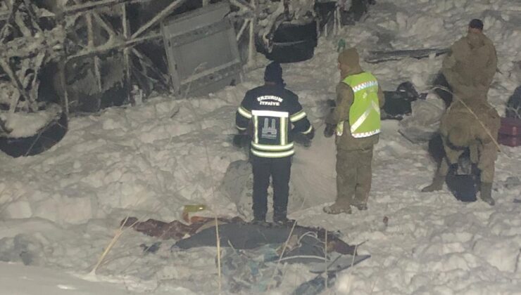 Erzurum Horasan'da yolcu otobüsü kaza yaptı: 37 kişi yaralandı