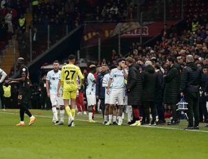 Galatasaray – Adana Demirspor maçı tatil edildi