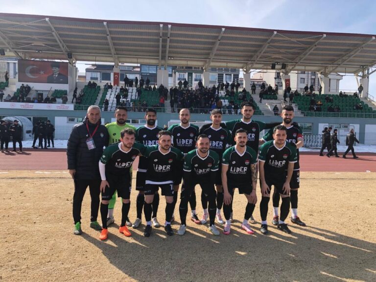 Kars 36 Spor kendi evinde mağlup oldu