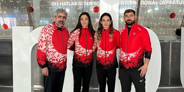 Kars'lı atletler Toktaş ve Yıldırım Balkanları salladılar