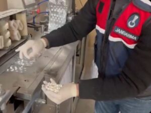 Sahte Kanser İlacı İmal Eden Çete Çökertildi