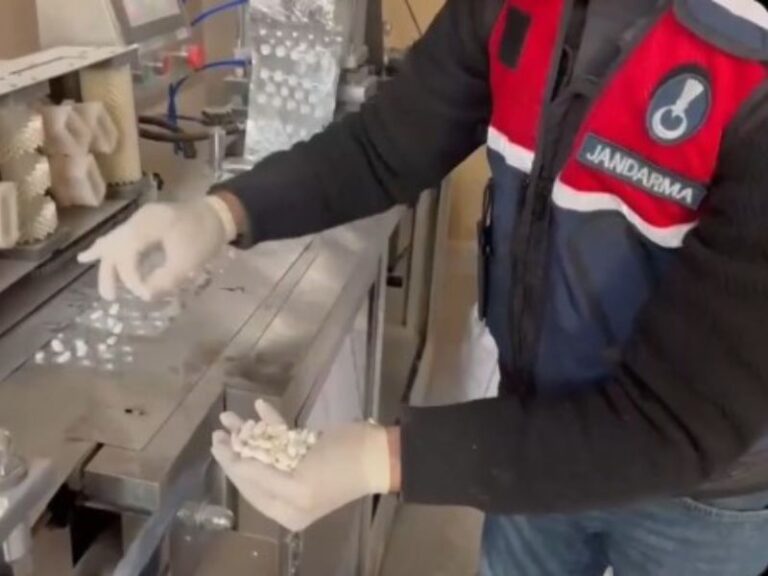 Sahte Kanser İlacı İmal Eden Çete Çökertildi