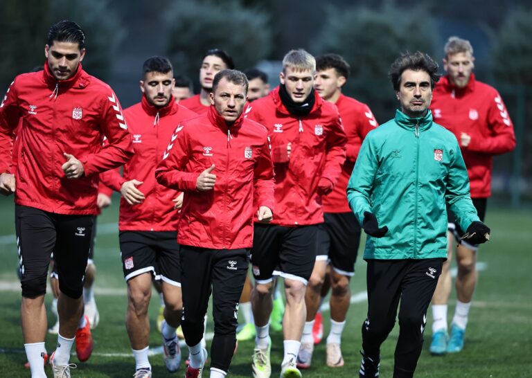 Sivasspor Kocaeli maçı hazırlıklarına başladı