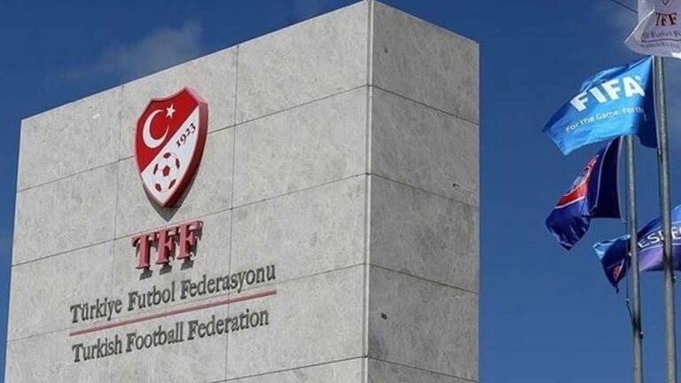 Süper Lig'de fikstür açıklandı: Galatasaray- Fenerbahçe derbisinin tarihi belli oldu