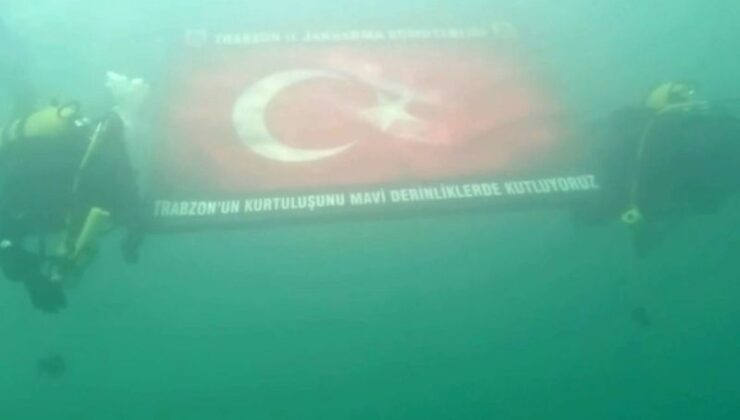 Trabzon’un kurtuluşunu mavi derinliklerde kutladı