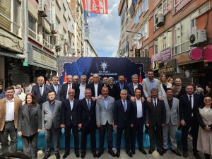 AK Parti Balıkesir Teşkilatı bayramlaşma programında buluştu