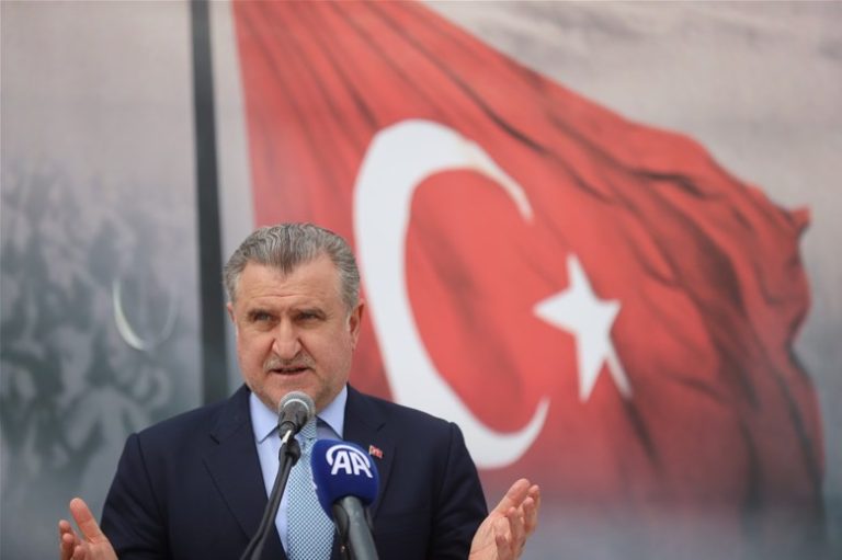 Bakan Dr. Osman Aşkın Bak'tan Ramazan Bayramı Mesajı