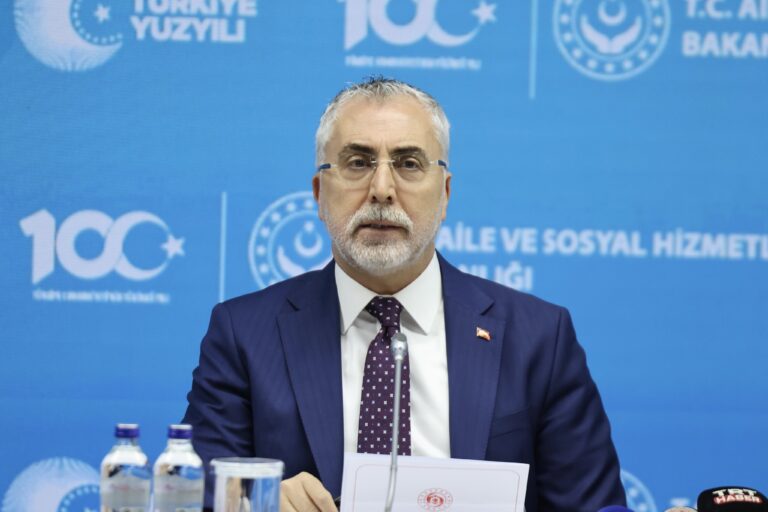 Bakan Işıkhan: İşsizlik oranı tek hanede kalmaya devam ediyor