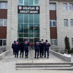 Burdur'da jandarmadan operasyon 8 gözaltı, 2 tutuklama