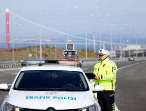 Çanakkale’de yapay zeka destekli "Trafidar" hız denetimine başladı