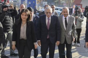 DEM Parti heyetinden CHP’ye ziyaret