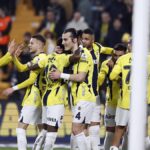 Fenerbahçe, Rangers'a konuk oluyor: 2 farklı galibiyet gerekli