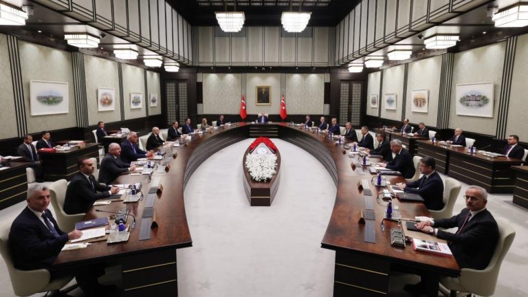 Kabine bugün toplanacak