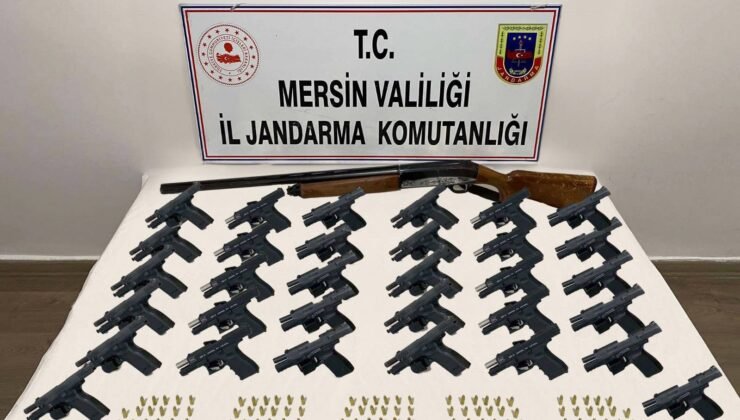 Mersin'de silah operasyonu: Yüzlerce tabanca ve parça ele geçirildi