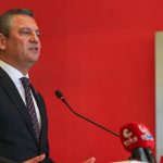 Özgür Özel bayramın ilk gününde Trabzon'da: İmza kampanyası başladı