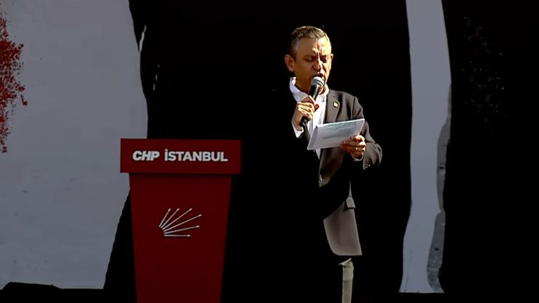 Özgür Özel Maltepe'de konuştu: Korkmuyoruz